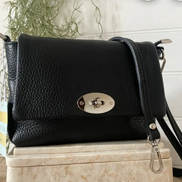 BLACK TURN LOCK HANDBAG 👜 - Picture 2 of 5